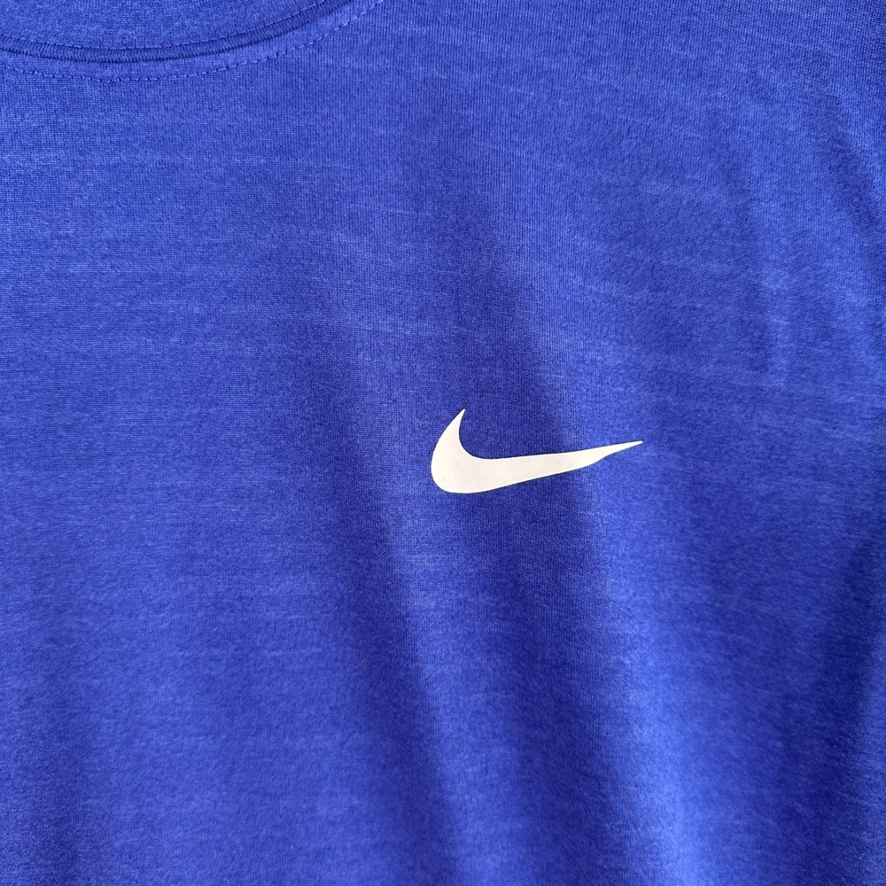 Nike Dri-FIT Athletic T-Shirt Size Small‎ The Nike Tee Blue Running Gym Training - Picture 6 of 6